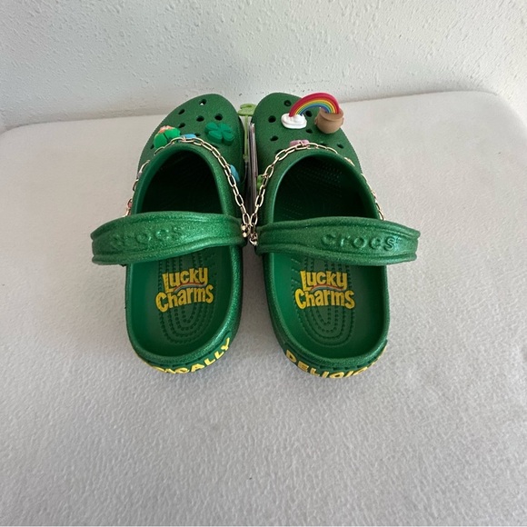 CROCS Lucky Charms Green Men\'s Size 11 Lots of Jibbitz AND Charms NEW main image 4
